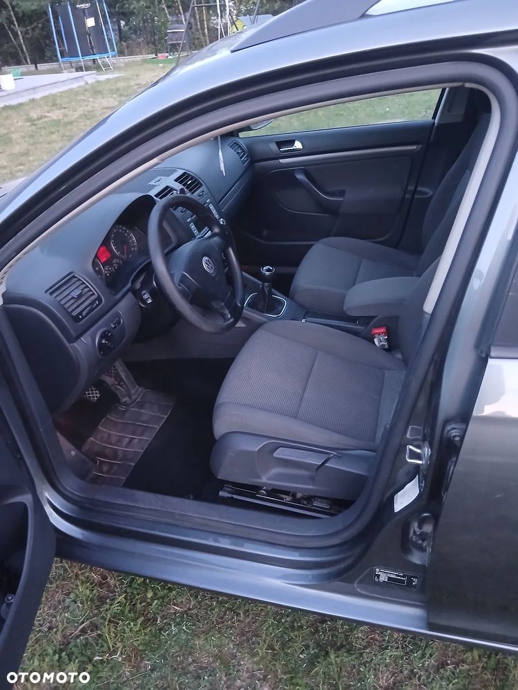 Volkswagen Golf - 14