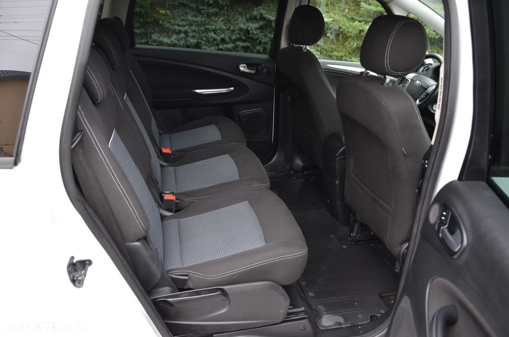 Ford S-Max 2.0 TDCi DPF Titanium - 11