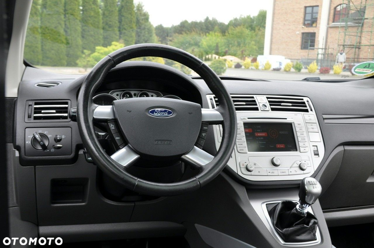 Ford Kuga - 29