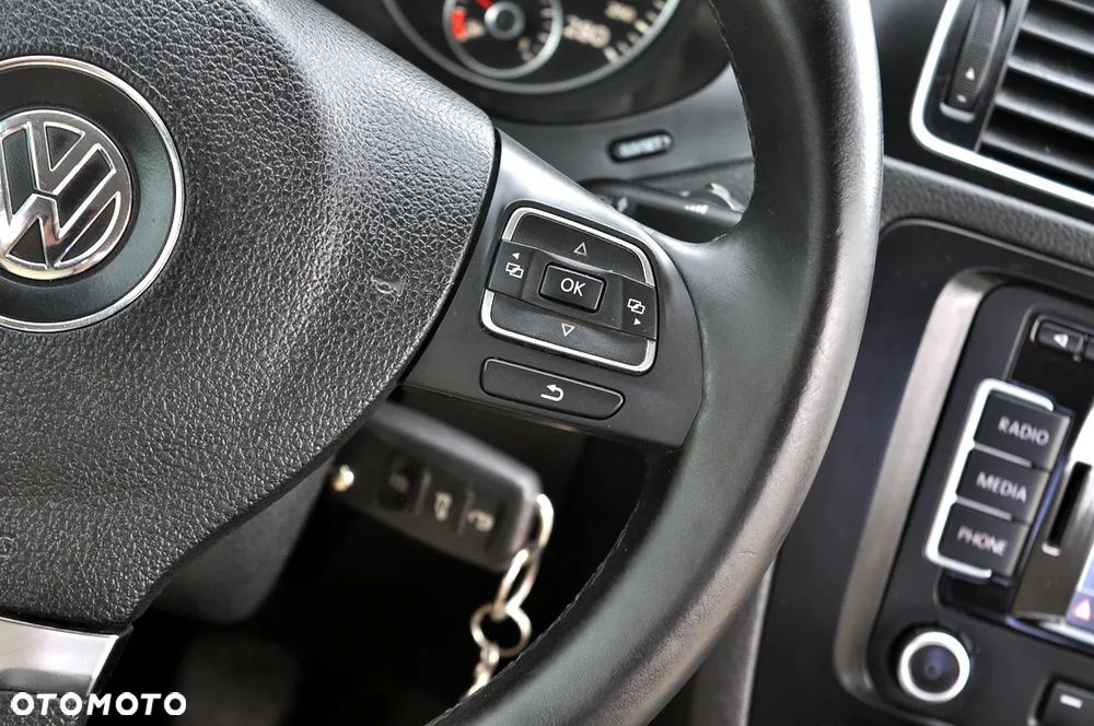 Volkswagen Jetta 1.6 TDI Comfortline - 20