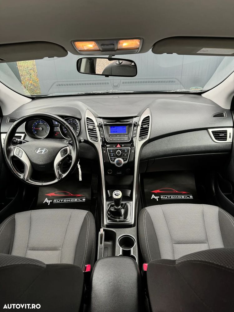 Hyundai i30 1.6 CRDI Exclusive - 9