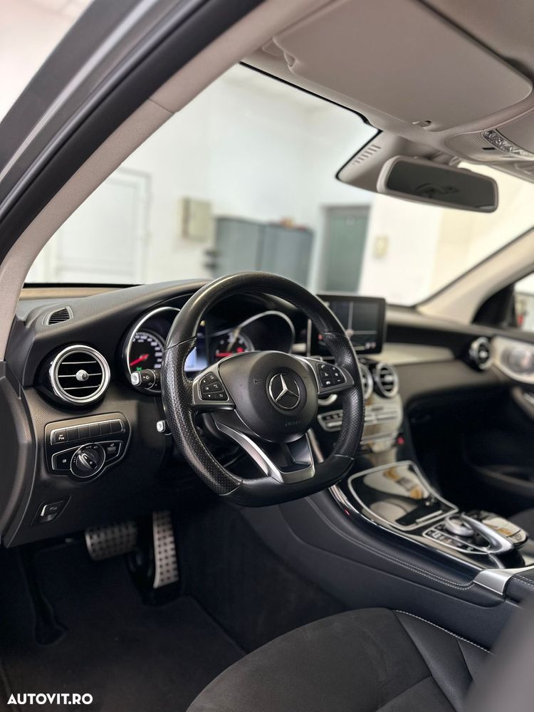 Mercedes-Benz GLC 250 d 4Matic 9G-TRONIC AMG Line - 11