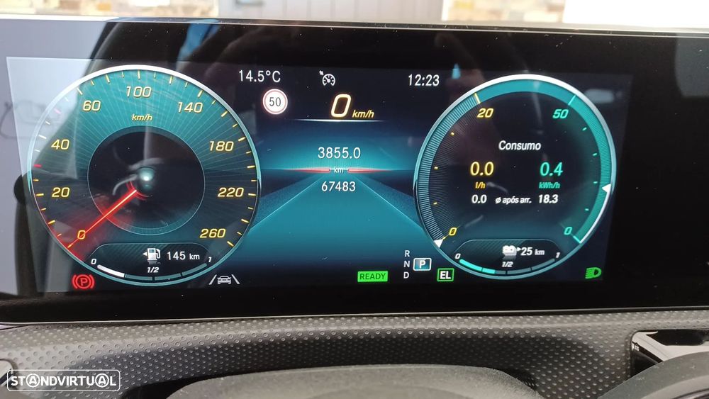 Mercedes-Benz CLA 250 - 17