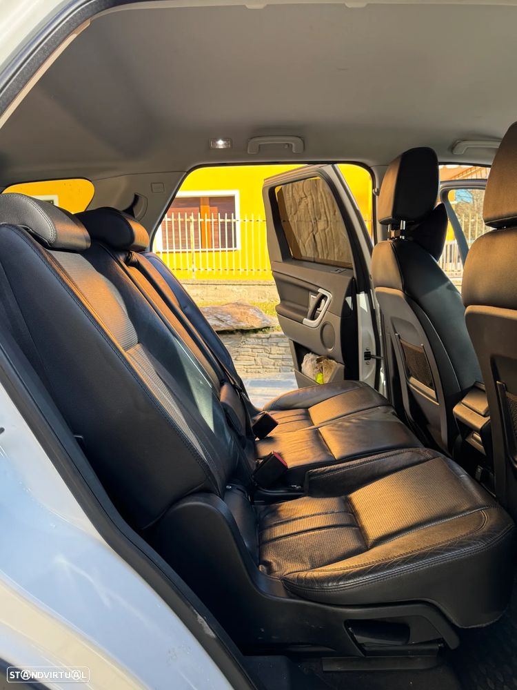 Land Rover Discovery Sport - 45