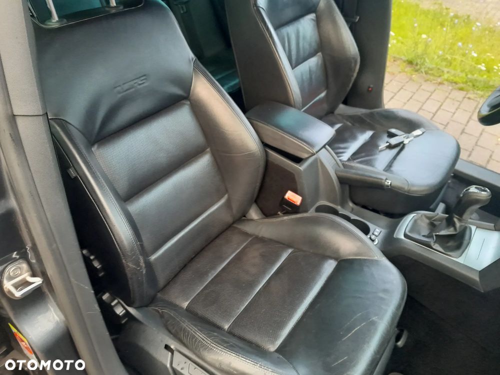 Skoda Octavia 2.0 TDI RS - 25