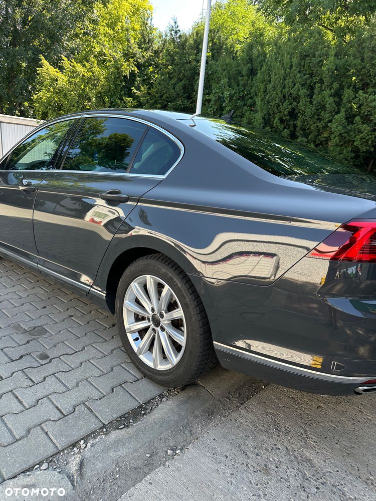 Volkswagen Passat - 4
