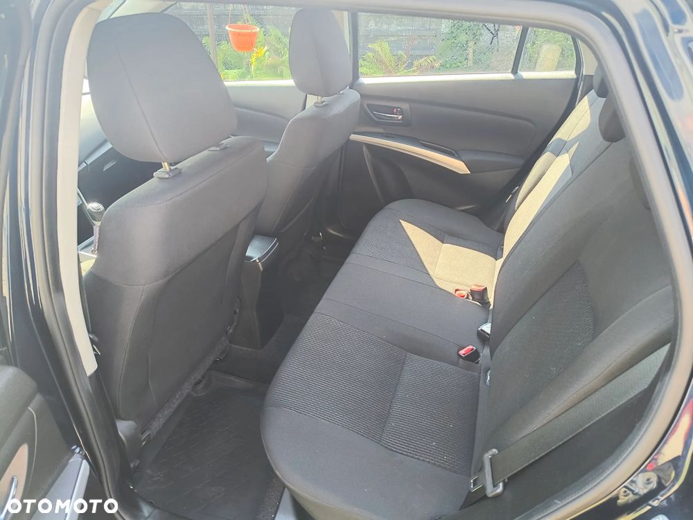 Suzuki SX4 - 5