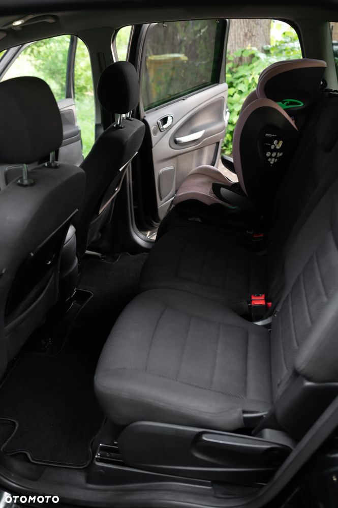 Ford S-Max 2.2 TDCi DPF Titanium - 27