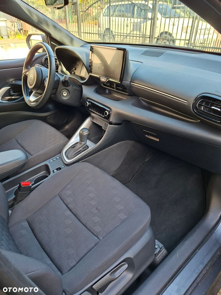 Toyota Yaris Hybrid 1.5 Active - 10