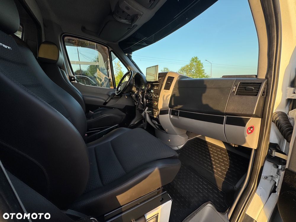 Mercedes-Benz SPRINTER - 10