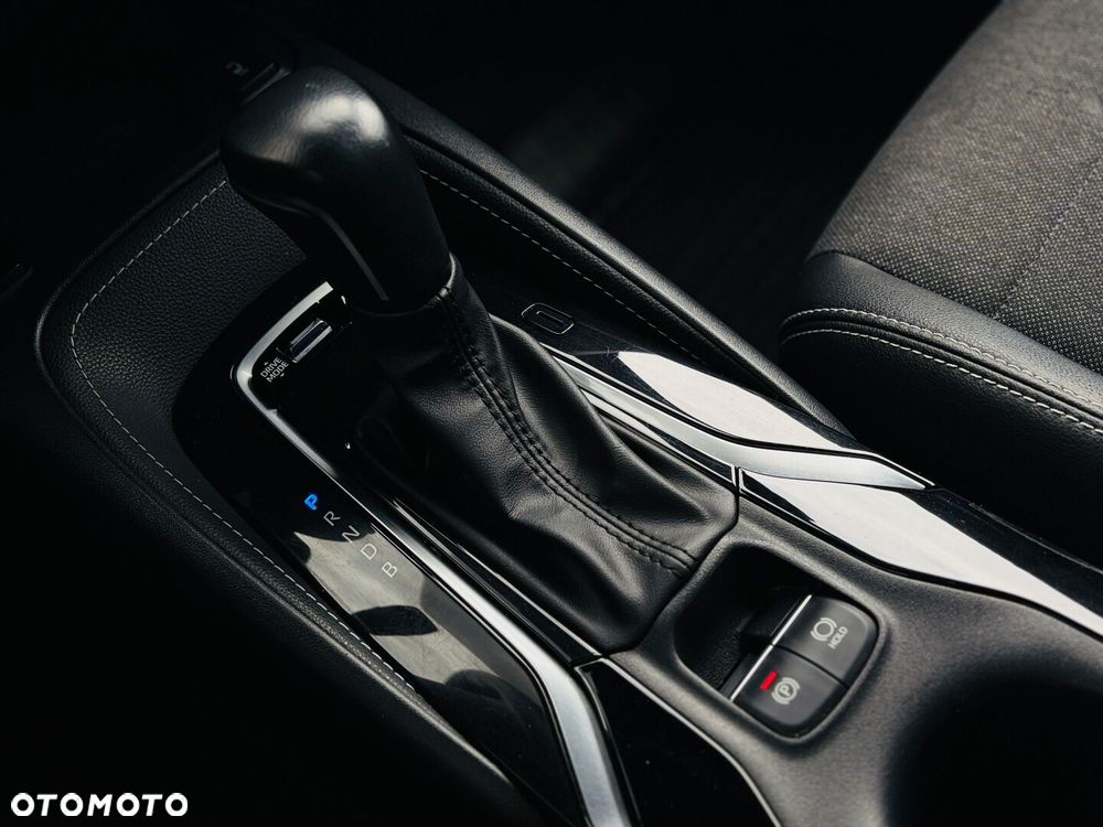Toyota Corolla 1.8 Hybrid Comfort - 20