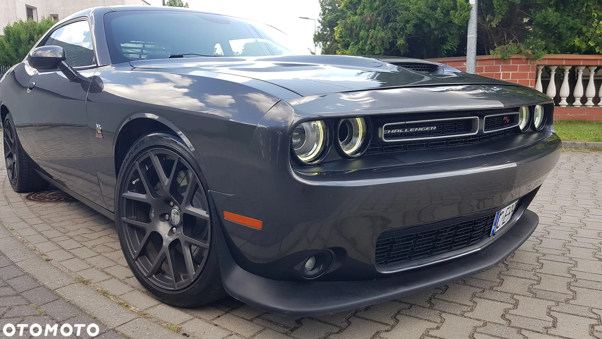 Dodge Challenger - 17
