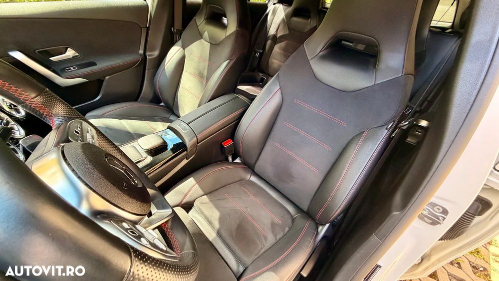 Mercedes-Benz A 250 e 8G-DCT AMG Line - 24