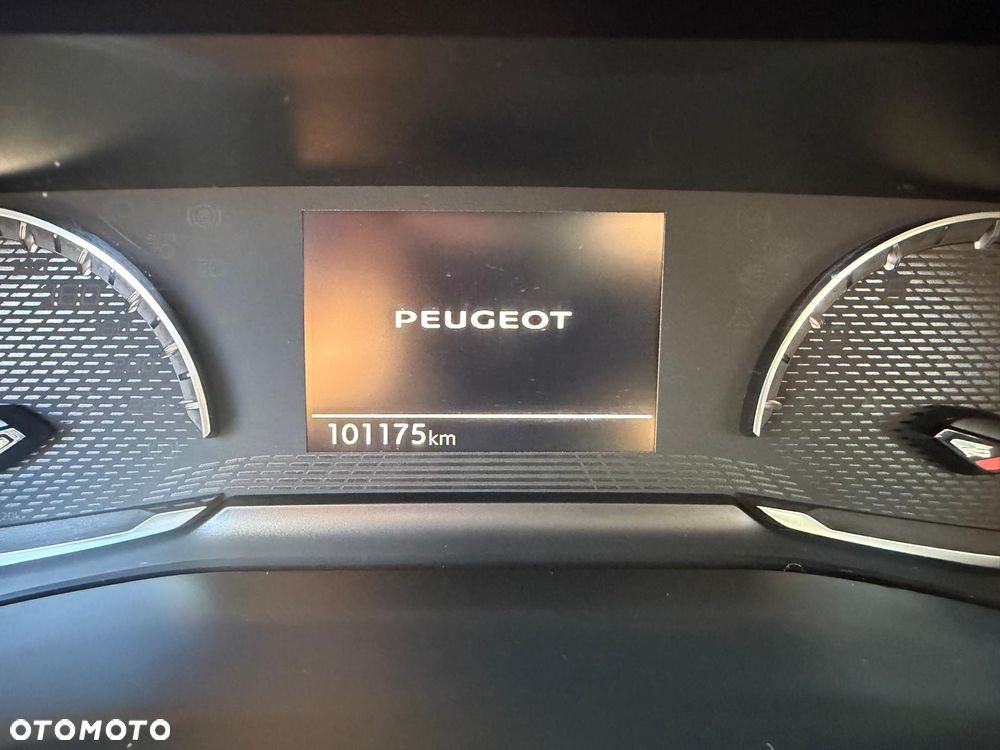 Peugeot 208 PureTech 100 Active - 13