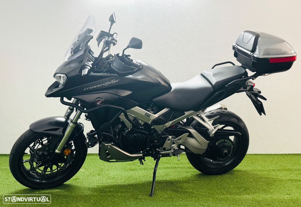 Honda VFR Crossrunner 800X - 9