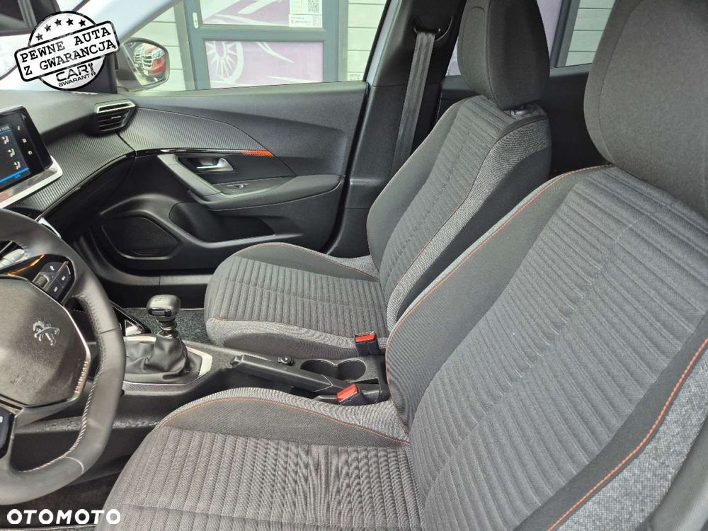 Peugeot 2008 - 11