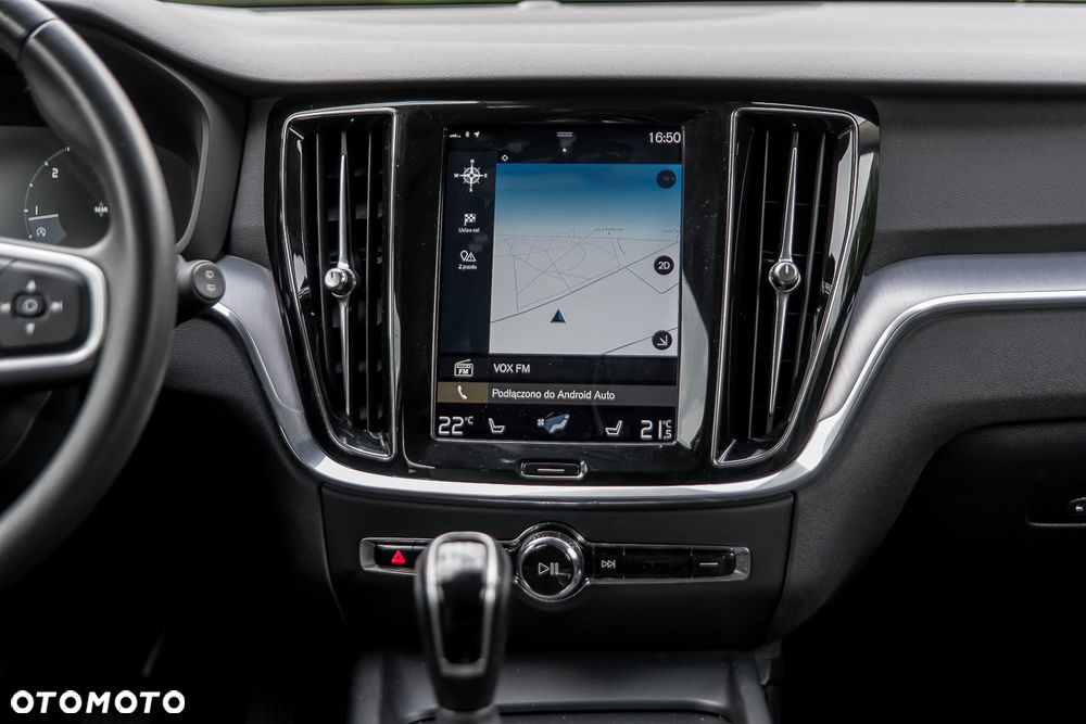 Volvo V60 D3 Drive-E Momentum - 25