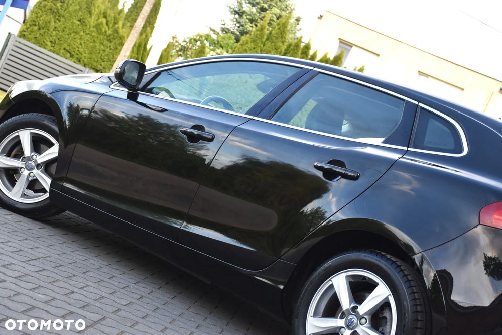 Volvo V40 D2 Drive-E Summum - 40