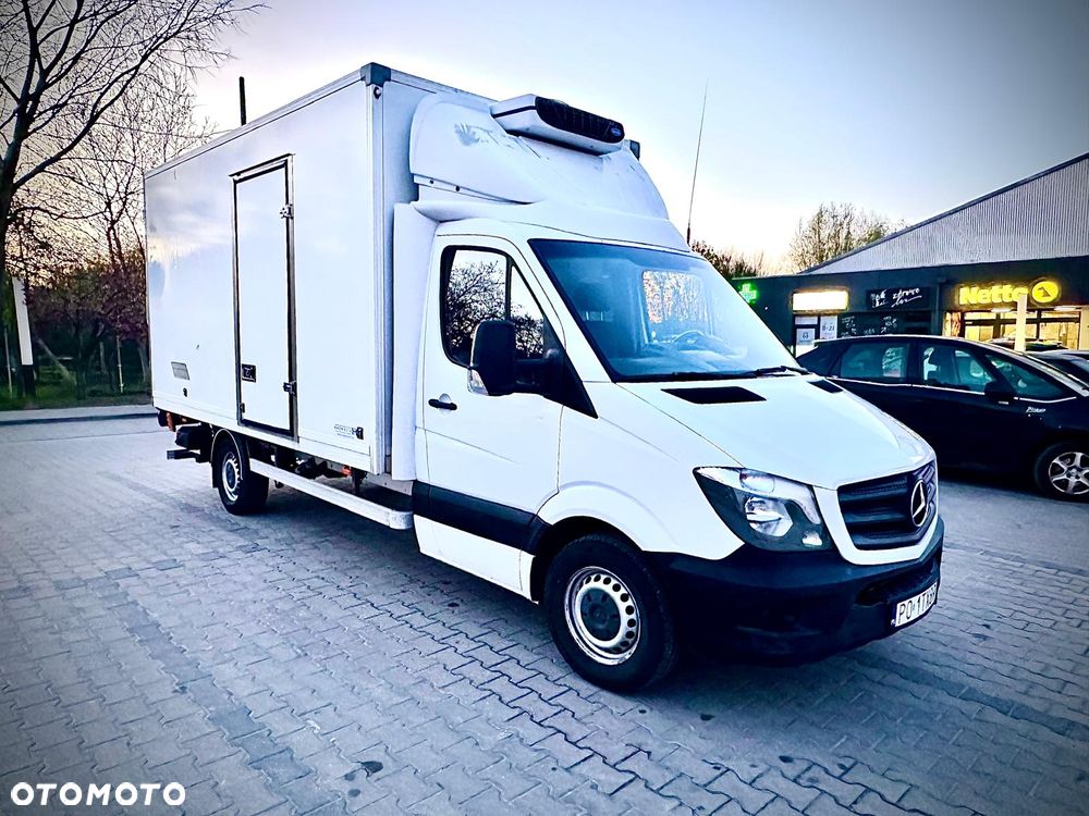 Mercedes-Benz SPRINTER - 2