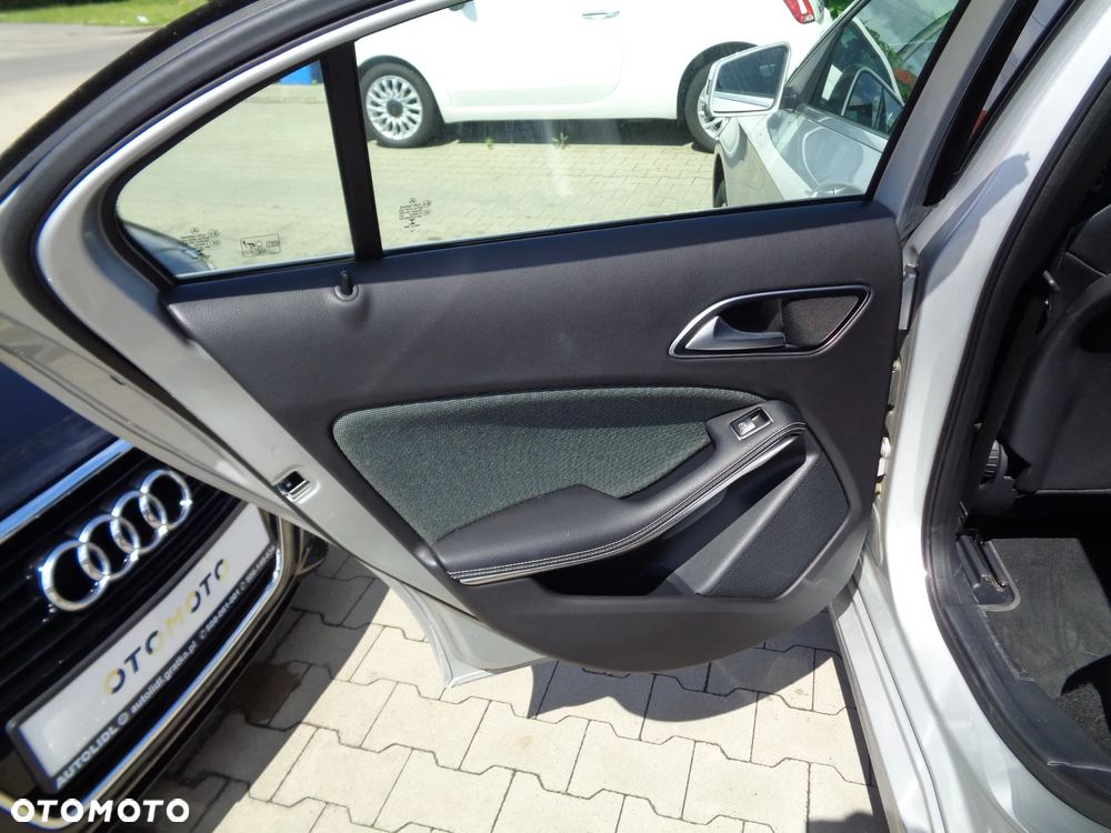 Mercedes-Benz Klasa A 200 Activity Edition - 13