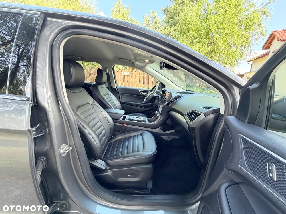 Ford Edge 2.0 EcoBlue Bi-Turbo 4x4 Titanium - 26