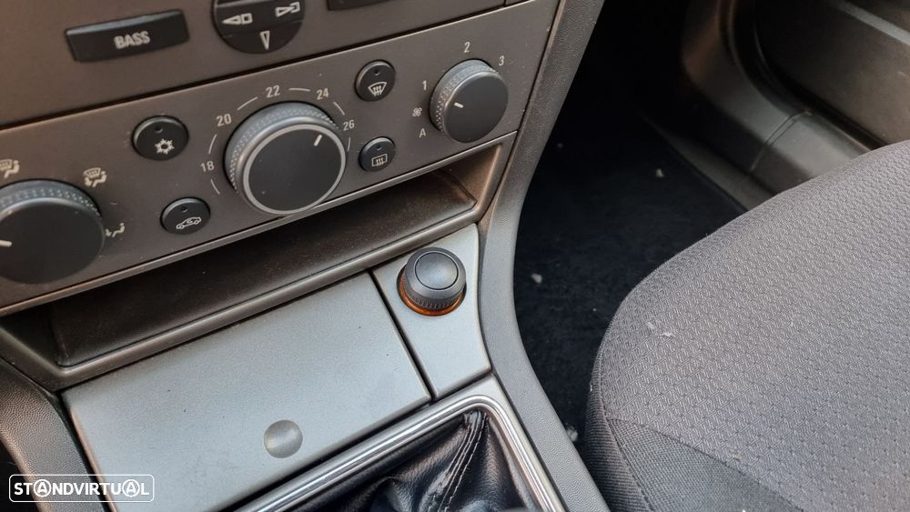 Opel Vectra Caravan 1.9 CDTi Comfort - 15