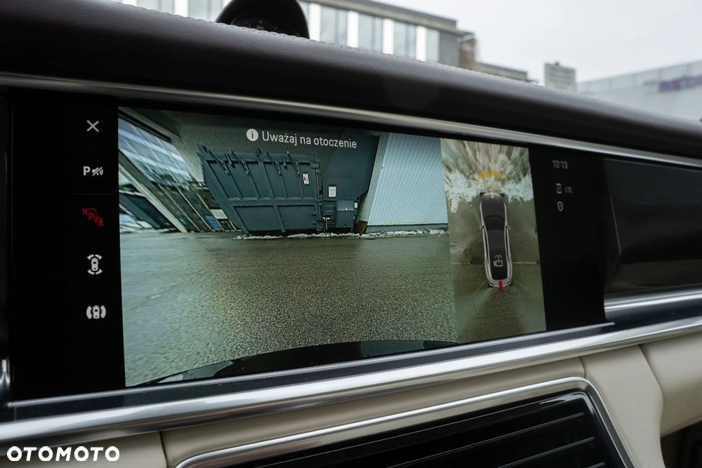 Porsche Panamera 4 Platinum Edition - 31