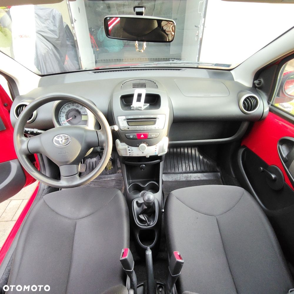 Toyota Aygo - 8
