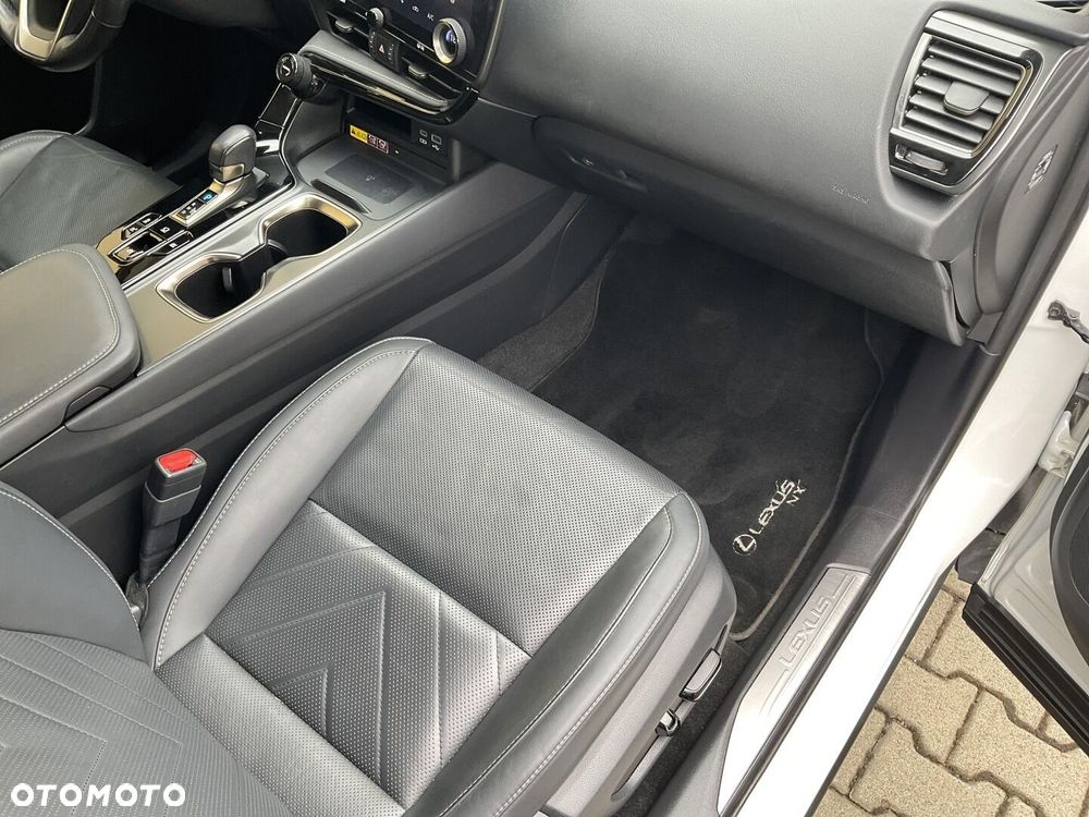 Lexus NX 350h Prestige AWD - 12