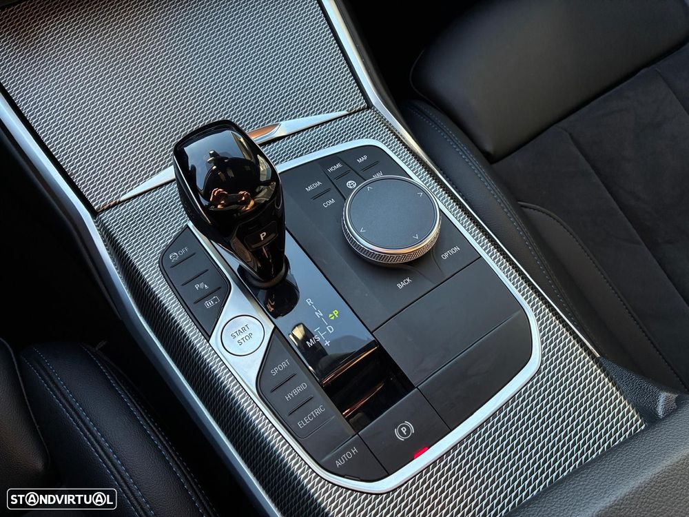 BMW 330 - 26