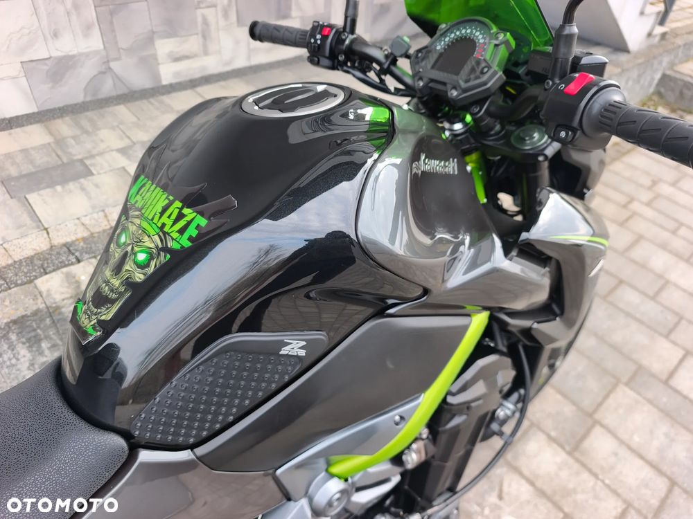 Kawasaki Z 900 - 16