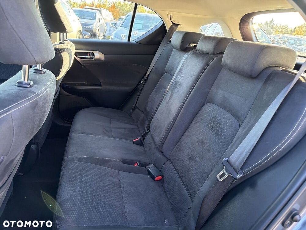 Lexus CT 200h Elegance EU6 - 14