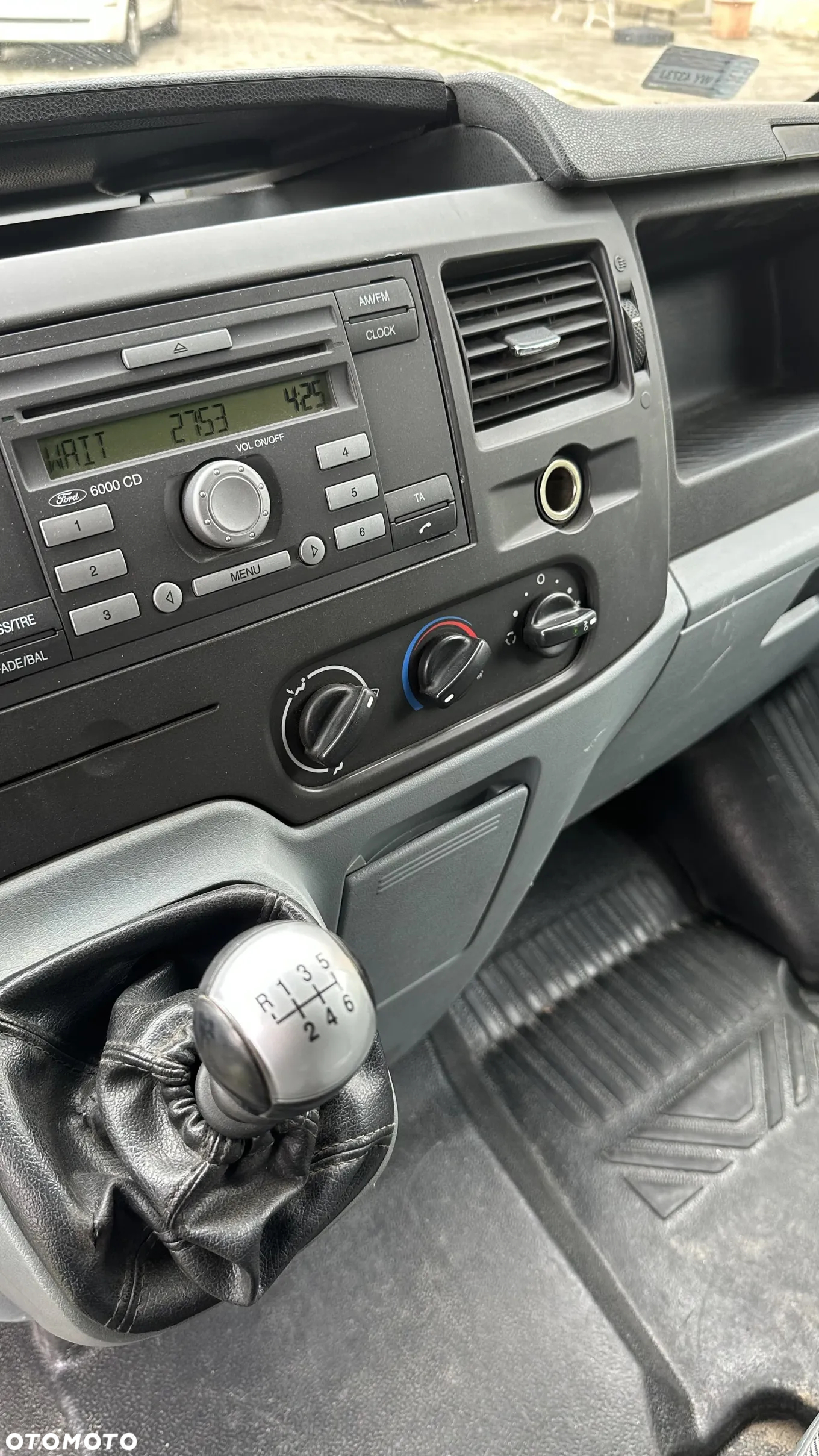 Ford Transit - 10
