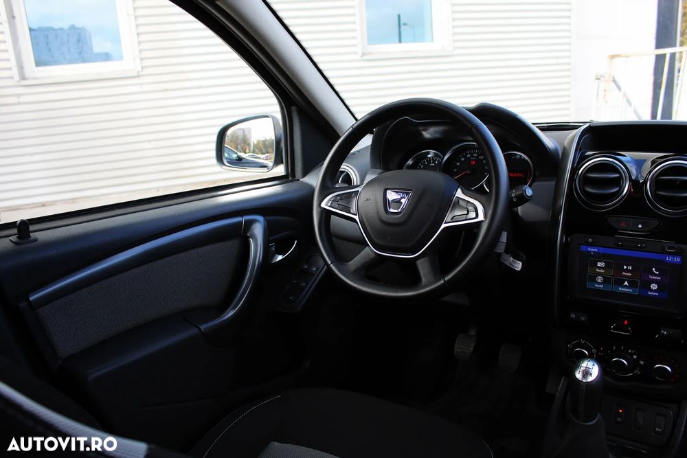 Dacia Duster 1.6 SCe Prestige jante 16" - 17
