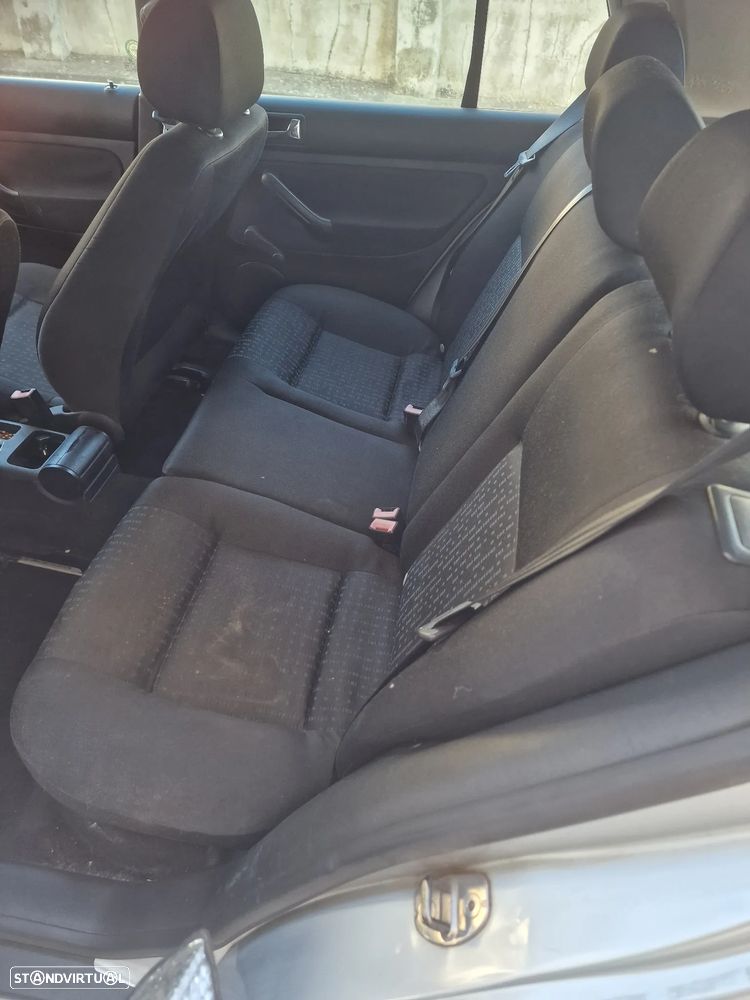 VW Golf - 2