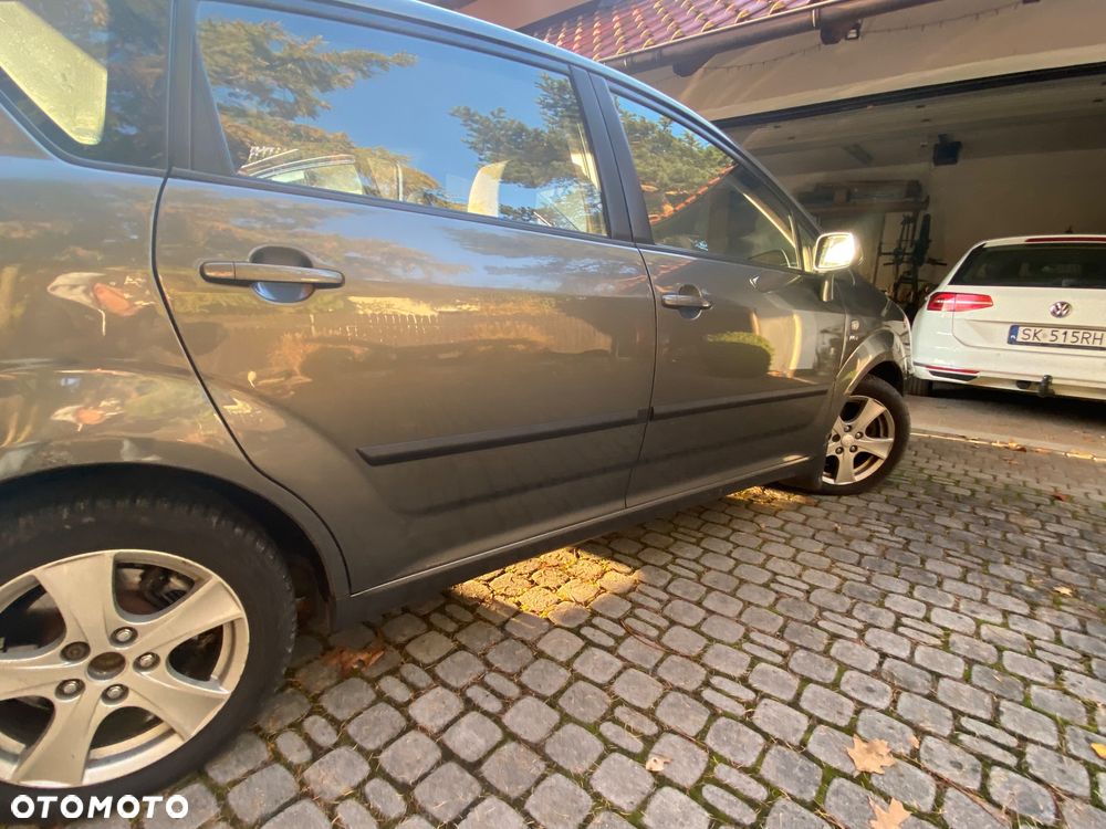 Toyota Corolla Verso - 8