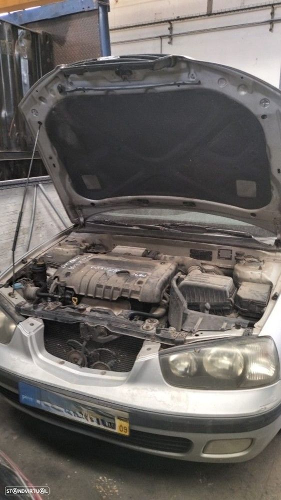 Para Peças Hyundai Elantra Três Volumes (Xd) - 2