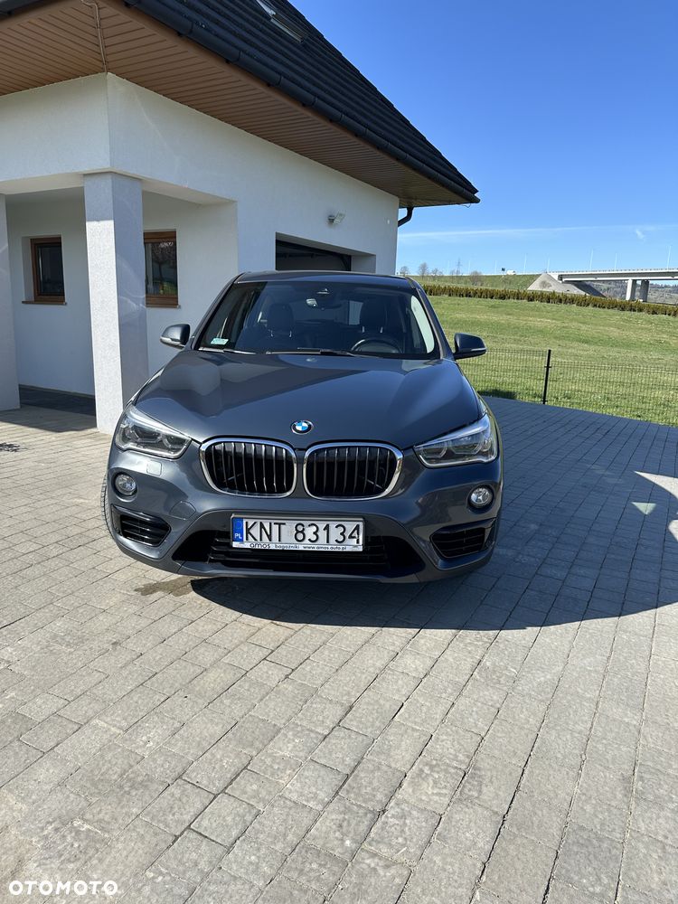 BMW X1 xDrive25i M Sport - 4
