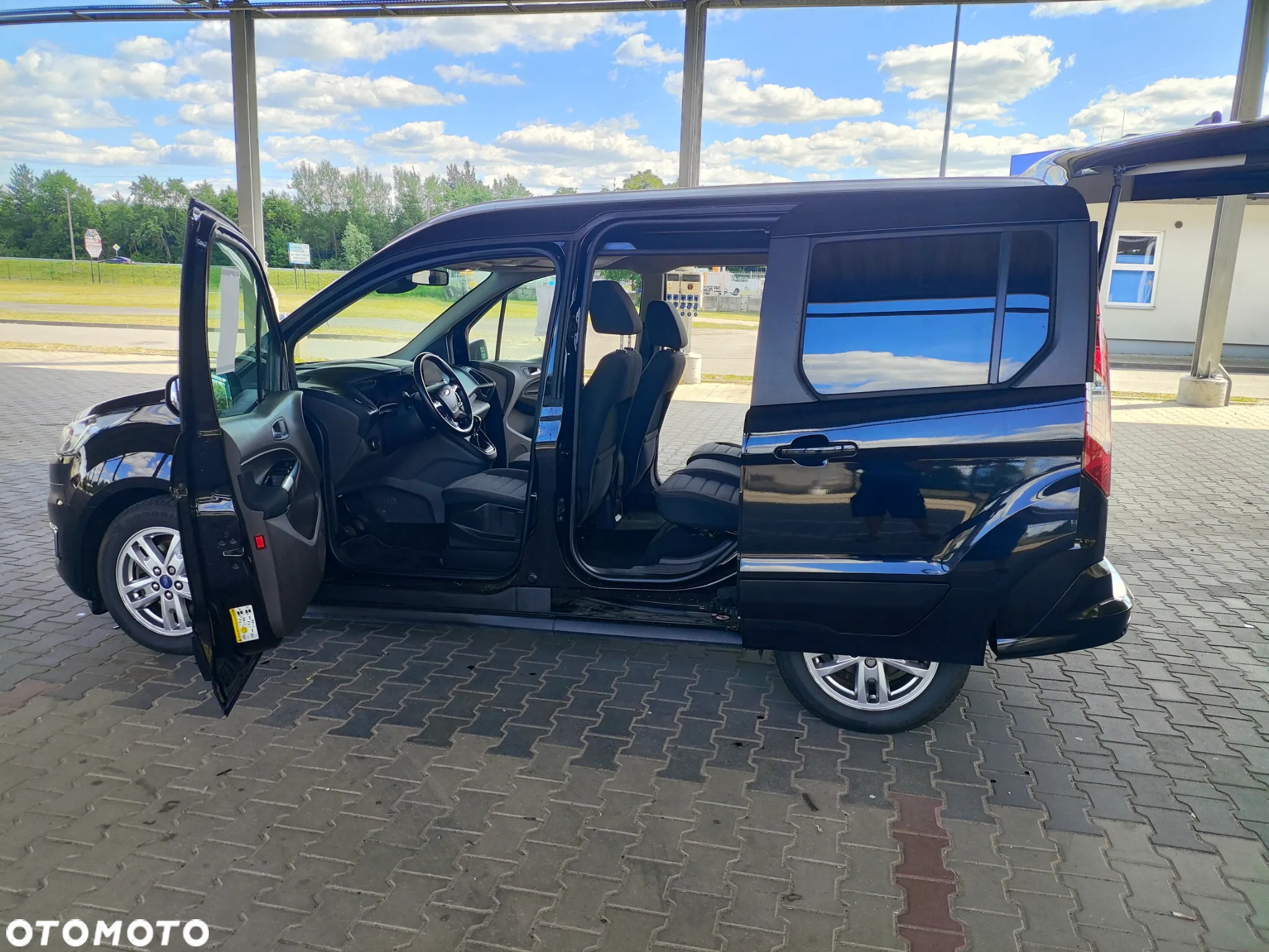Ford Tourneo Connect 1.5 EcoBlue Start-Stop Active - 9
