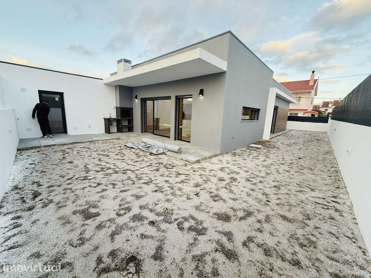 Moradia T4 térrea Fernão Ferro Pinhal do General - Grande imagem: 4/30