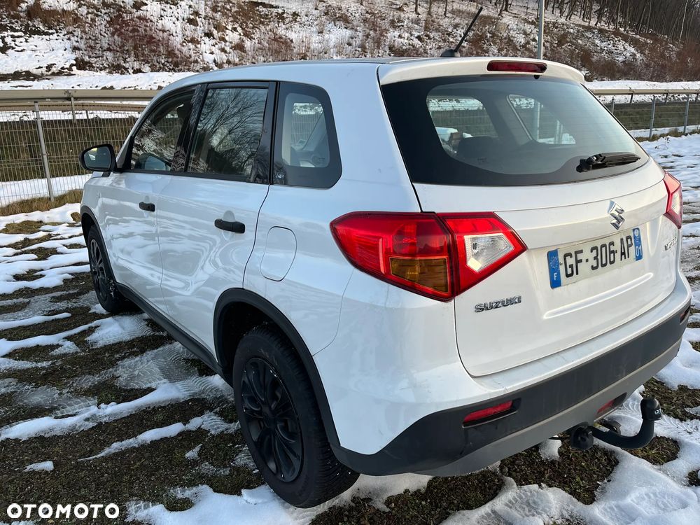 Suzuki Vitara 1.6 Comfort 2WD - 6