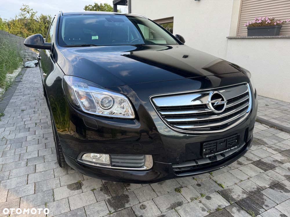 Opel Insignia 2.0 Turbo Sports Tourer 4x4 Automatik Cosmo - 6