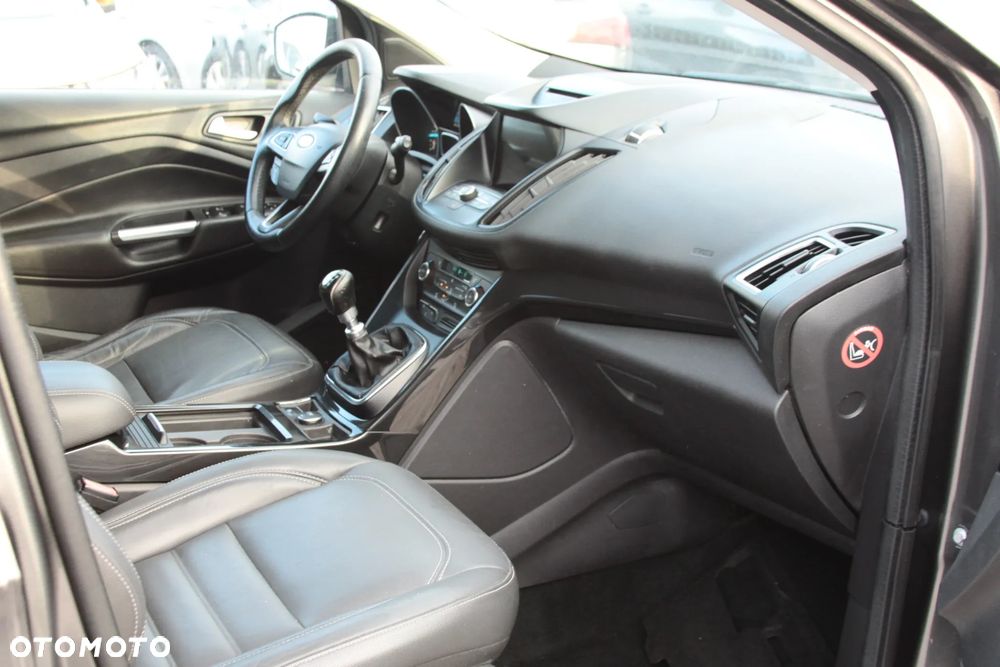Ford Kuga 2.0 TDCi 4x4 Titanium - 16