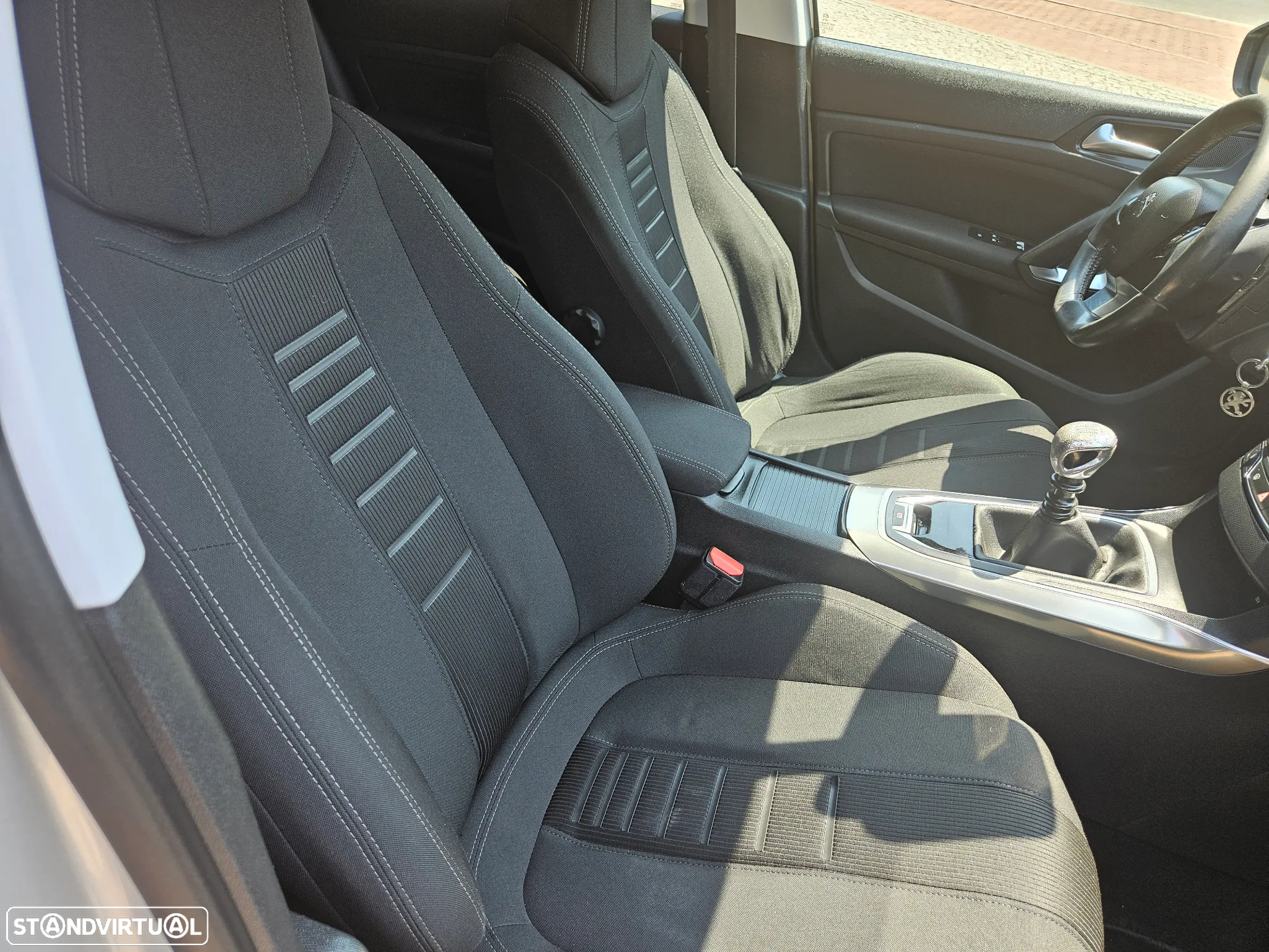Peugeot 308 SW 1.6 e-HDi Active CVM6 - 18
