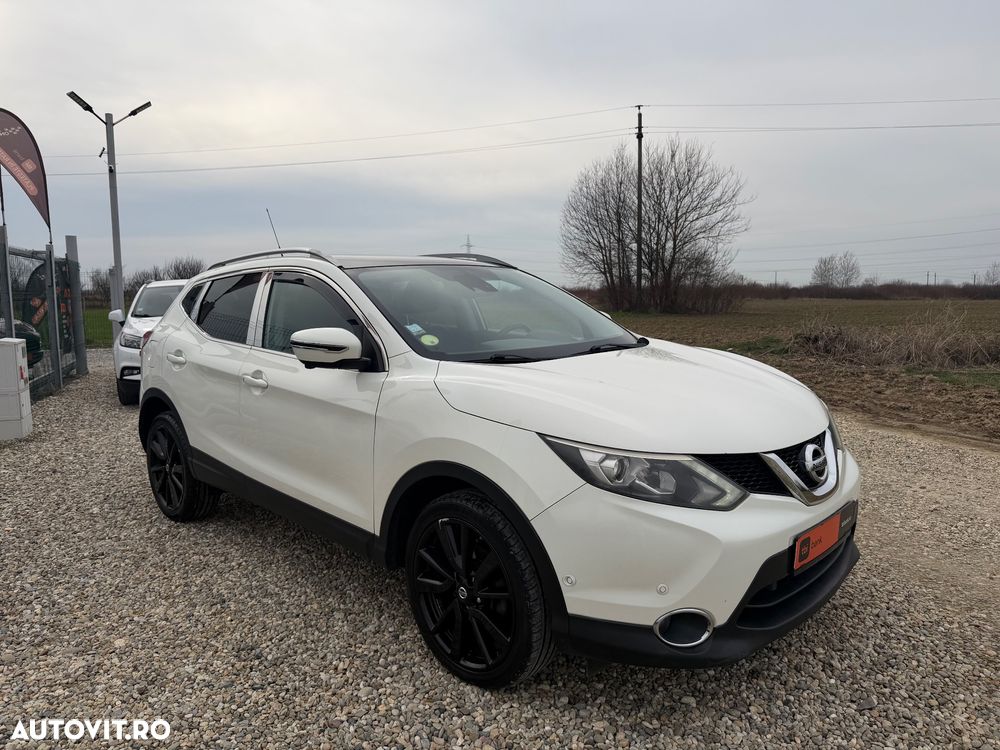 Nissan Qashqai 1.6 DCI Xtronic TEKNA - 2