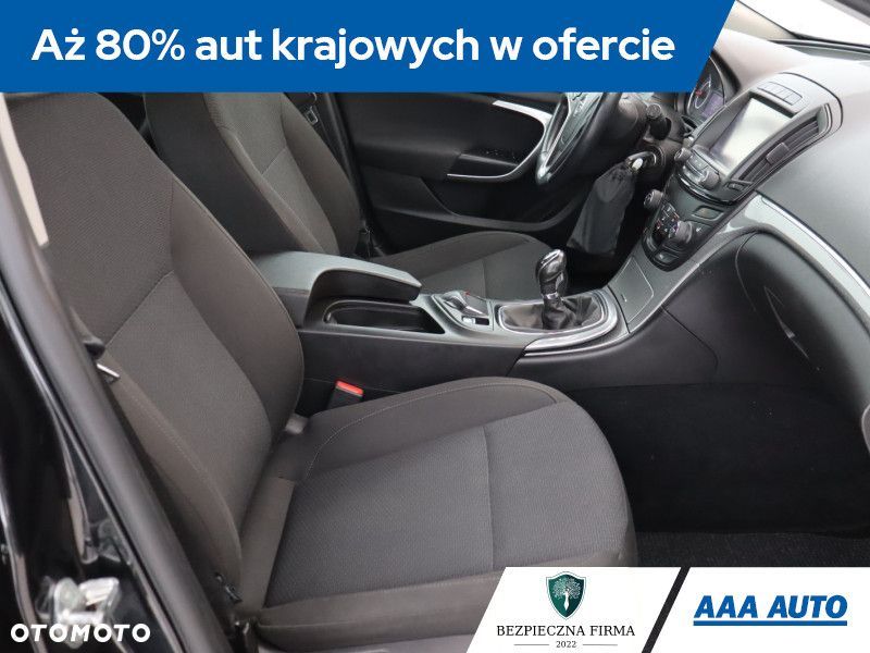 Opel Insignia - 11
