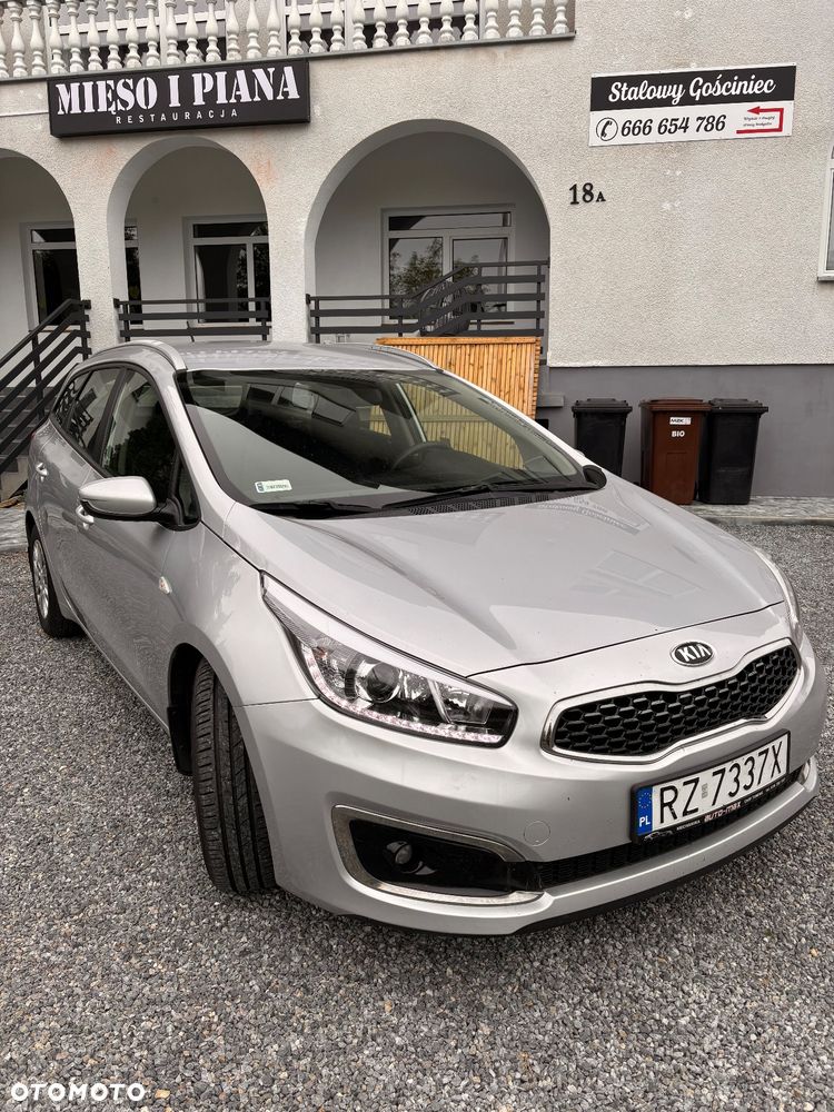 Kia Ceed - 1