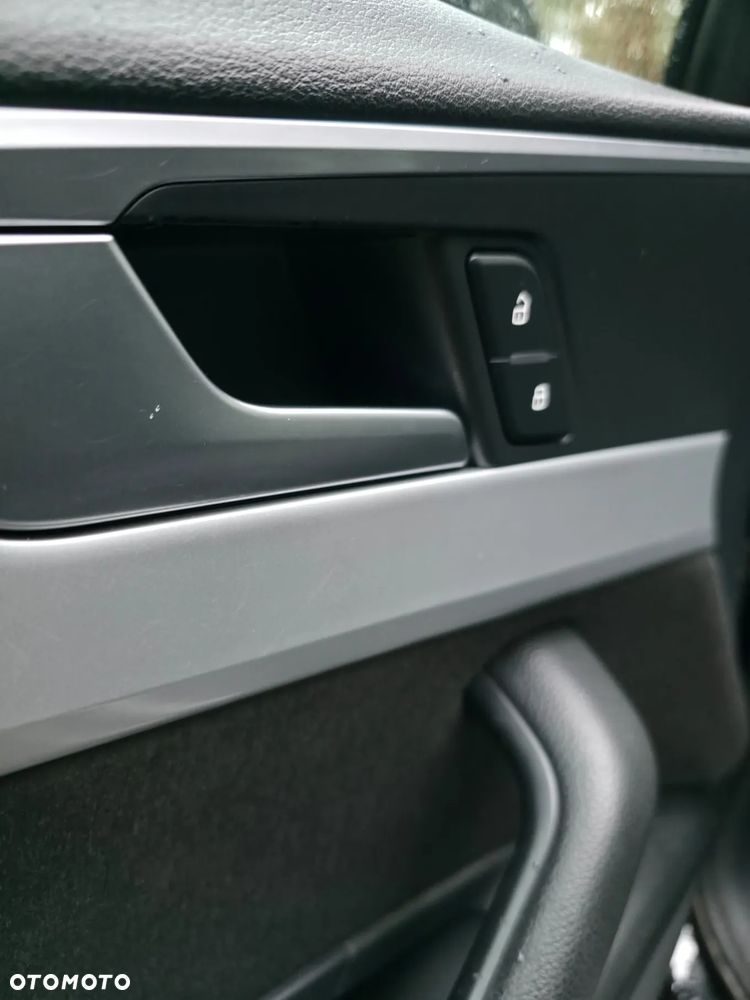 Audi A4 Limousine 2.0 TDI Sport S tronic - 29