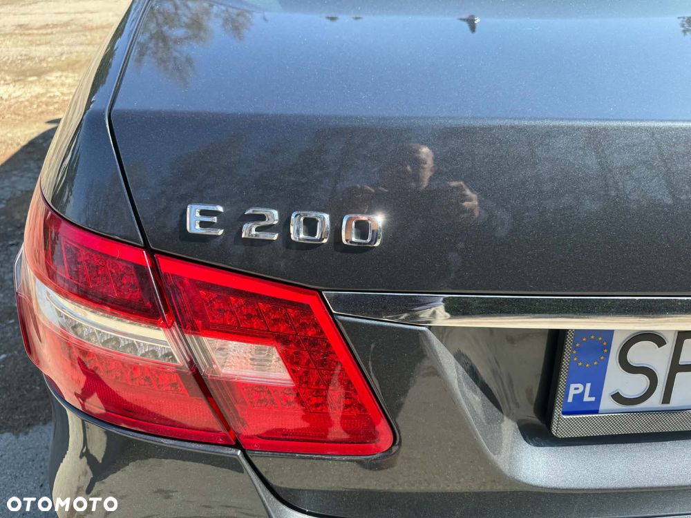 Mercedes-Benz Klasa E 200 CGI BlueEffICIENCY - 5