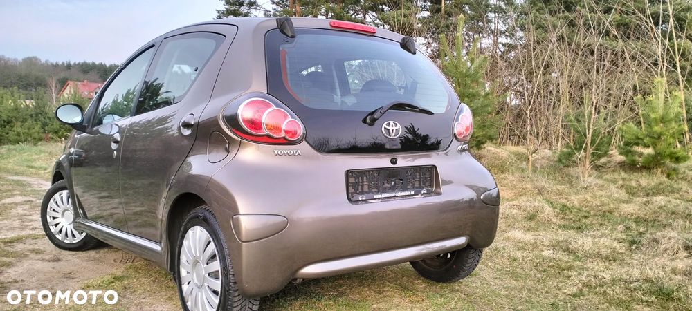 Toyota Aygo x-pose - 18